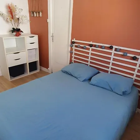 Apartman Le Chateau D'eau - Quartier Calme - Proche Commerce - - - Eurotunnel - Ferry Calais