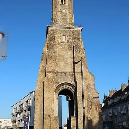 Le Chateau D'eau - Quartier Calme - Proche Commerce - - - Eurotunnel - Ferry Apartment