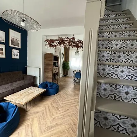 Le Chateau D'eau - Quartier Calme - Proche Commerce - - - Eurotunnel - Ferry Apartment *